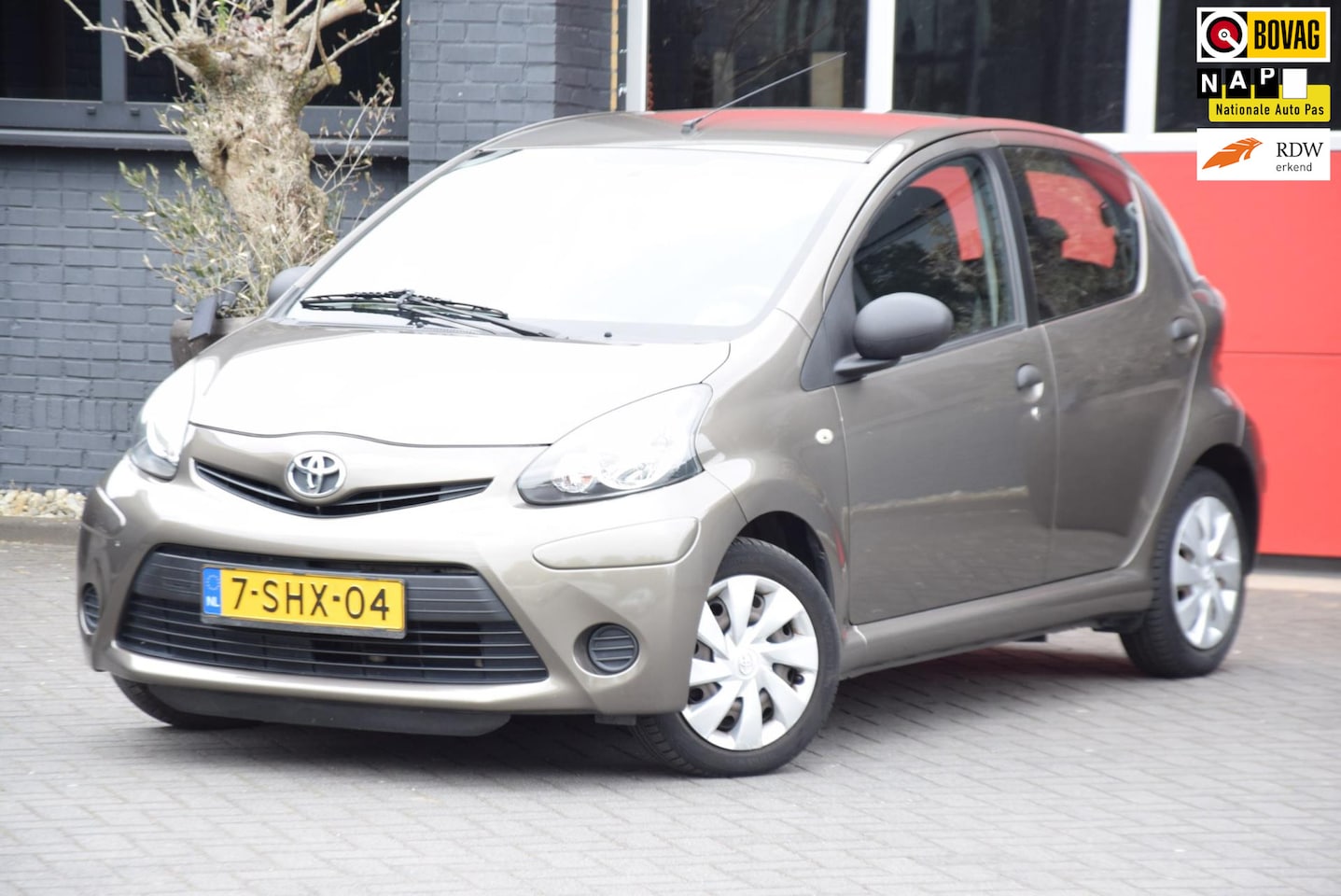 Toyota Aygo - 1.0 12V VVT-i 2013 5 Deurs Airco nieuwe apk - AutoWereld.nl
