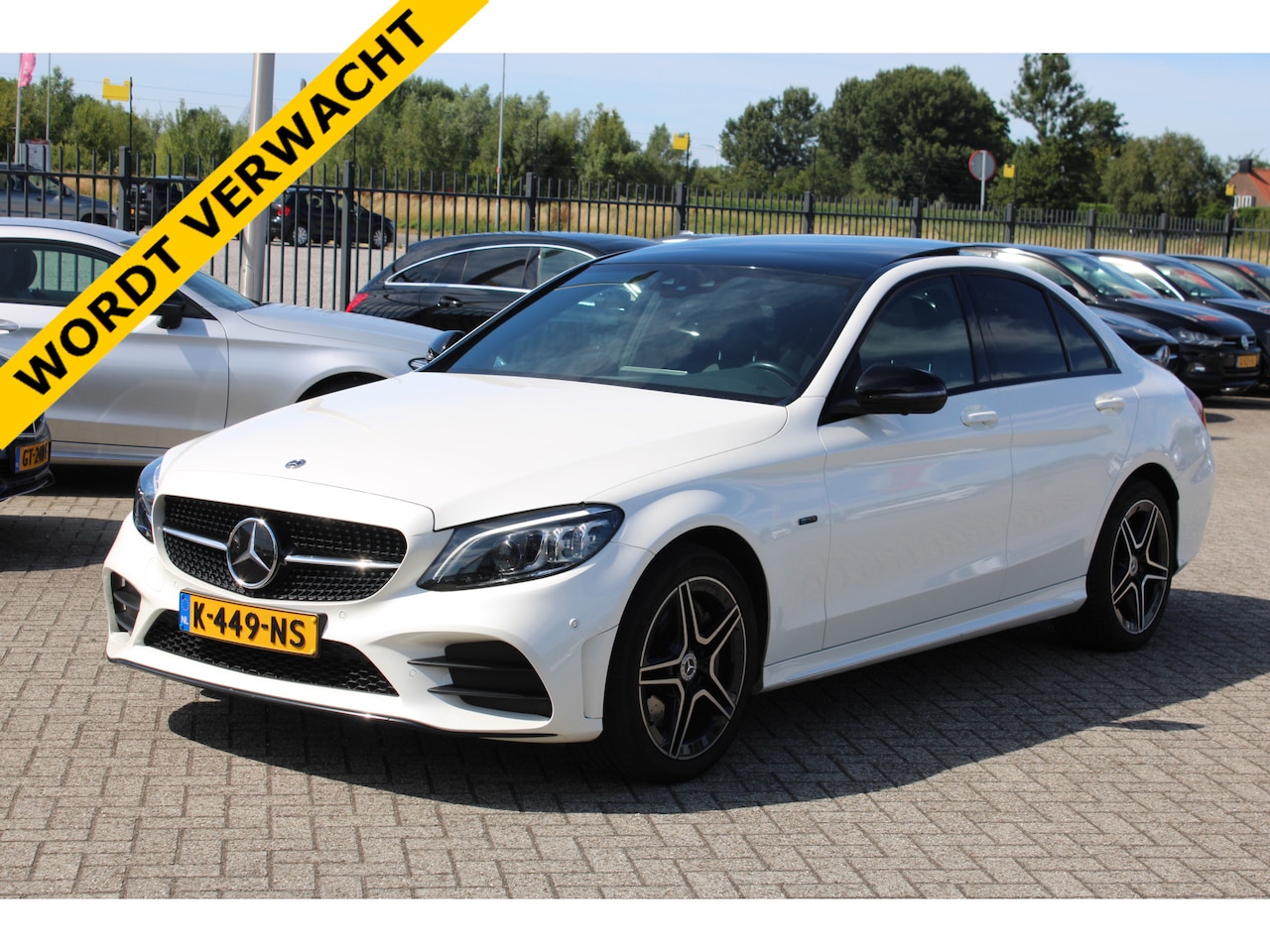 Mercedes-Benz C-klasse - 300e AUT9 AMG Limited NIGHT PANORAMADAK DISTRONIC VIRTUAL 360-CAMERA NL AUTO - AutoWereld.nl