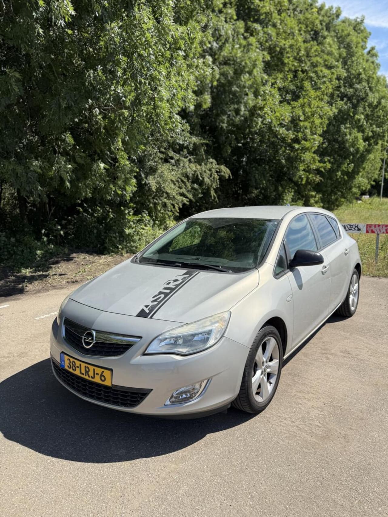 Opel Astra - 1.6 5 DRS 2010 APPLE CARPLAY CAMERA CRUISE AIRCO - AutoWereld.nl