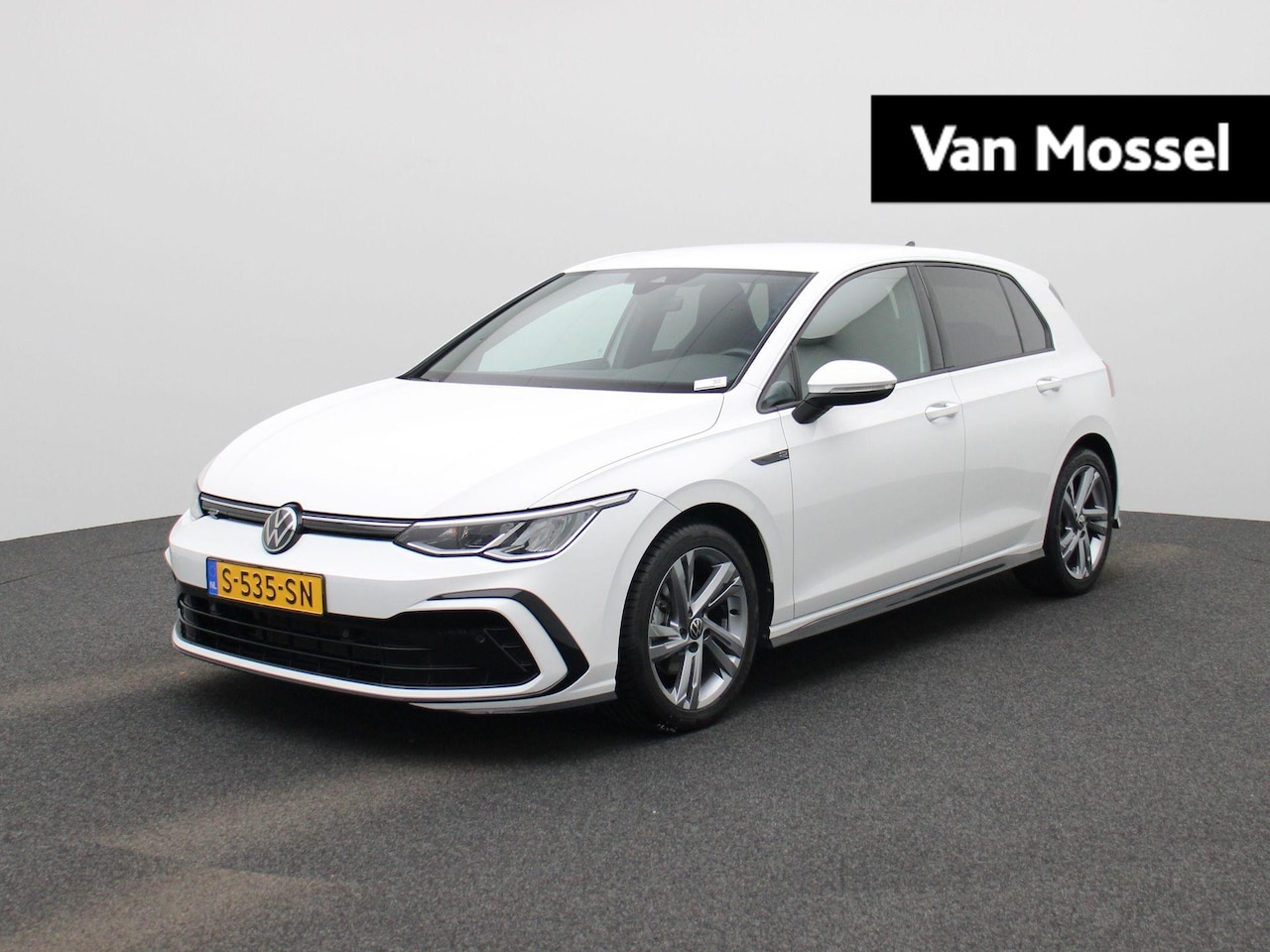 Volkswagen Golf - 1.5 eTSI R-Line 131 PK DSG | Apple Carplay | R-line Exterieur | Lichtmetalen Velgen | Appl - AutoWereld.nl