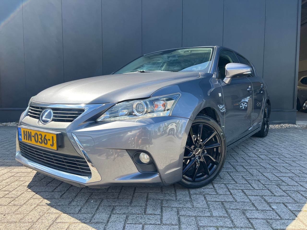 Lexus CT 200h - 25th Edition '15 Aut/Leer/Navi/Panodak/Hybride - AutoWereld.nl
