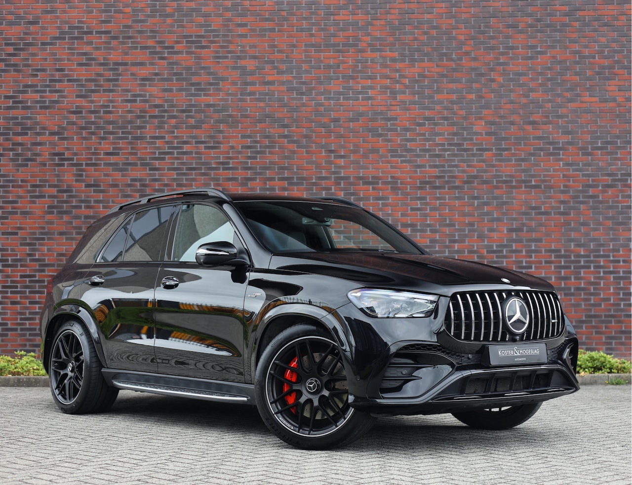 Mercedes-Benz GLE-Klasse - AMG 53 4MATIC+ Hybrid | Pano - Trekhaak - Burmester - AutoWereld.nl