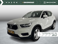 Volvo XC40 - 2.0 T4 Momentum Pro | Stoel verwarming | Parkeersensoren V+A | Camera | Keyless start | on