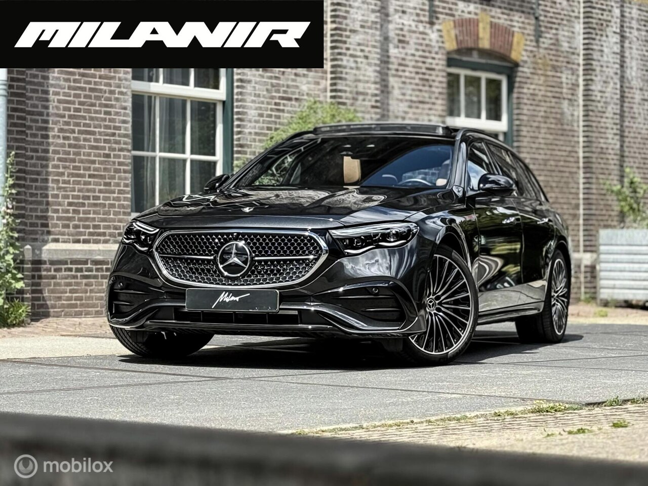 Mercedes-Benz E-klasse Estate - 300 e AMG Line |Pano|Memory|HUD|ACC - AutoWereld.nl