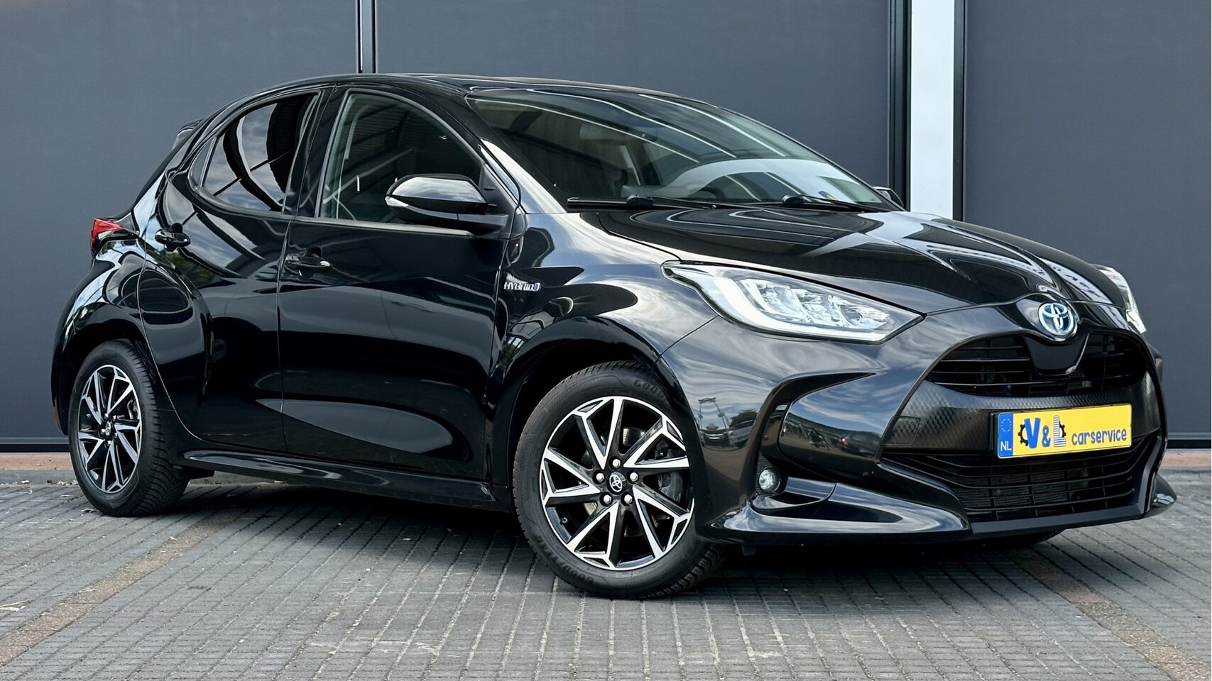 Toyota Yaris - 1.5 Hybrid Dynamic / Carplay / Stoelverw. / Camera / Cruis - AutoWereld.nl