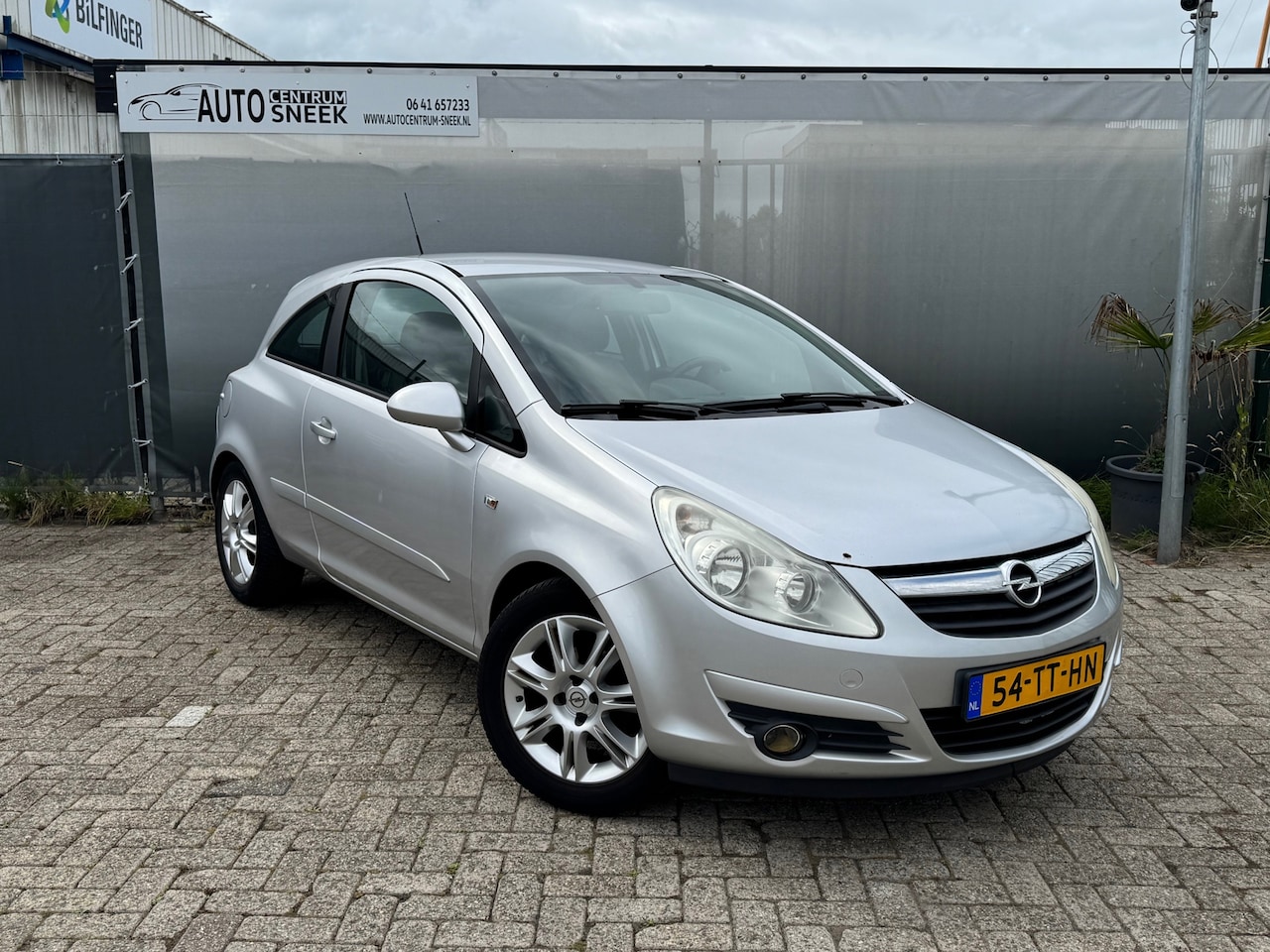 Opel Corsa - 1.2-16V Cosmo - Airco - Cruise - APK 03-2026 - AutoWereld.nl
