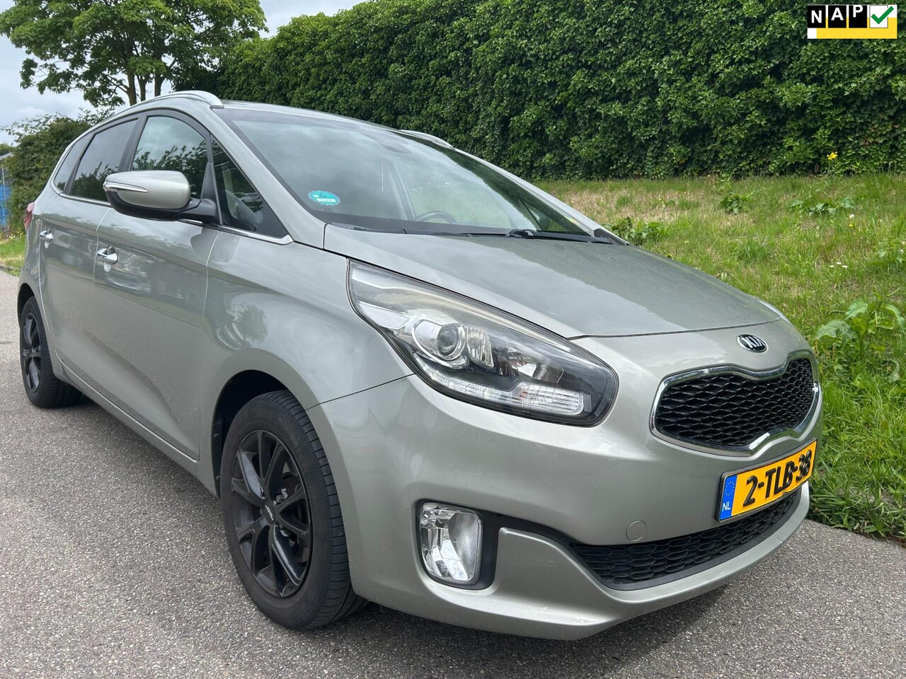Kia Carens - 1.6 GDi - 7 persoons - Navi - Clima - Camera - Trekhaak - AutoWereld.nl