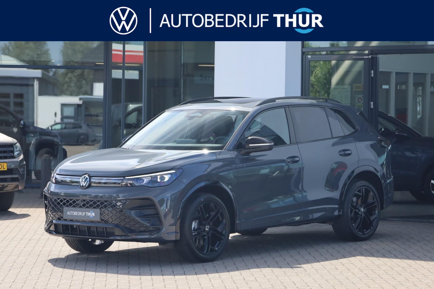 Volkswagen Tiguan - 1.5 eHybrid R-Line Edition 272PK / 200kW LED Matrix IQ.Light, rondomzichtcamera, elektr. b - AutoWereld.nl