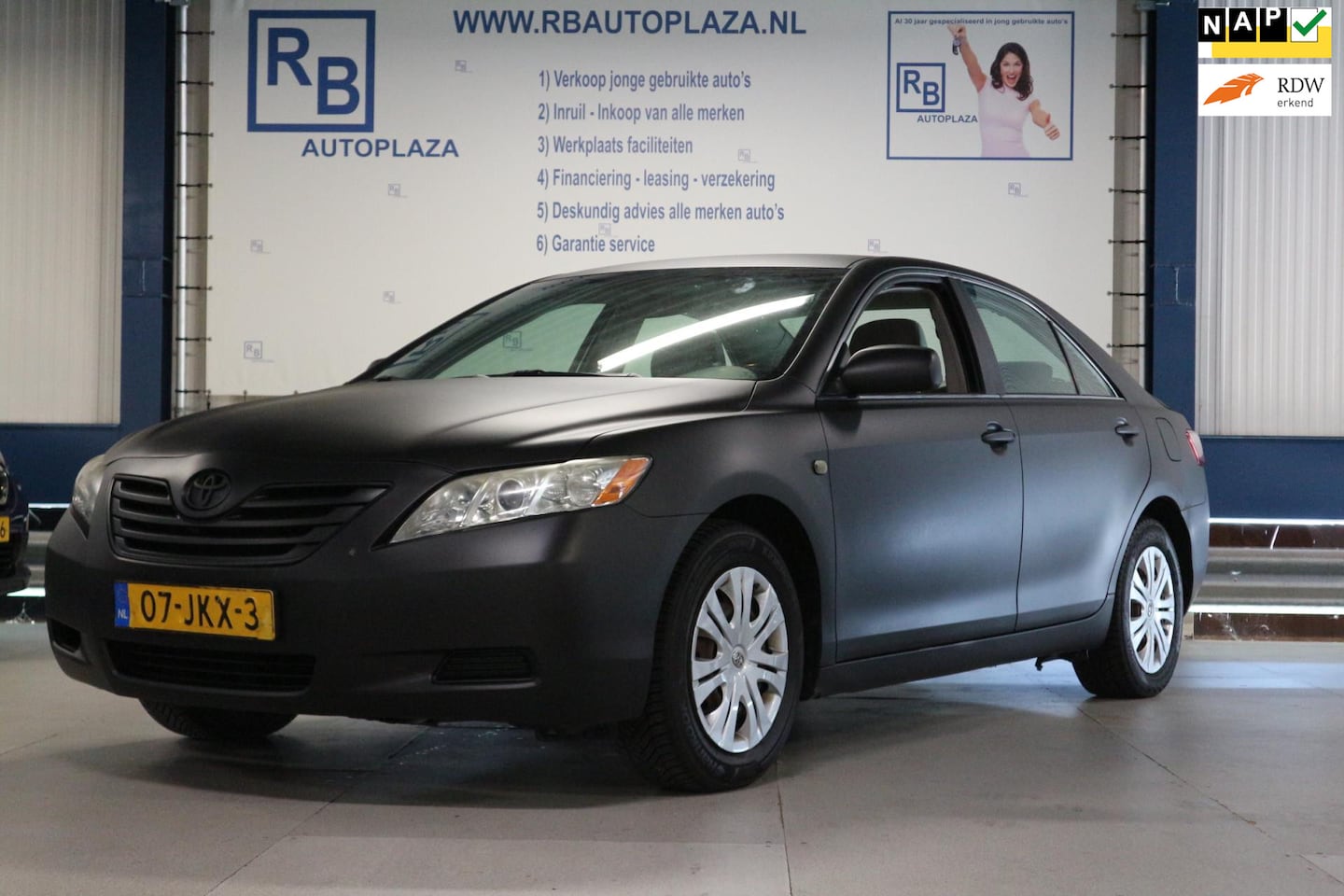 Toyota Camry - 2.4 Automaat / APK 4 2026 / YOUNGTIMER ! ! ! - AutoWereld.nl