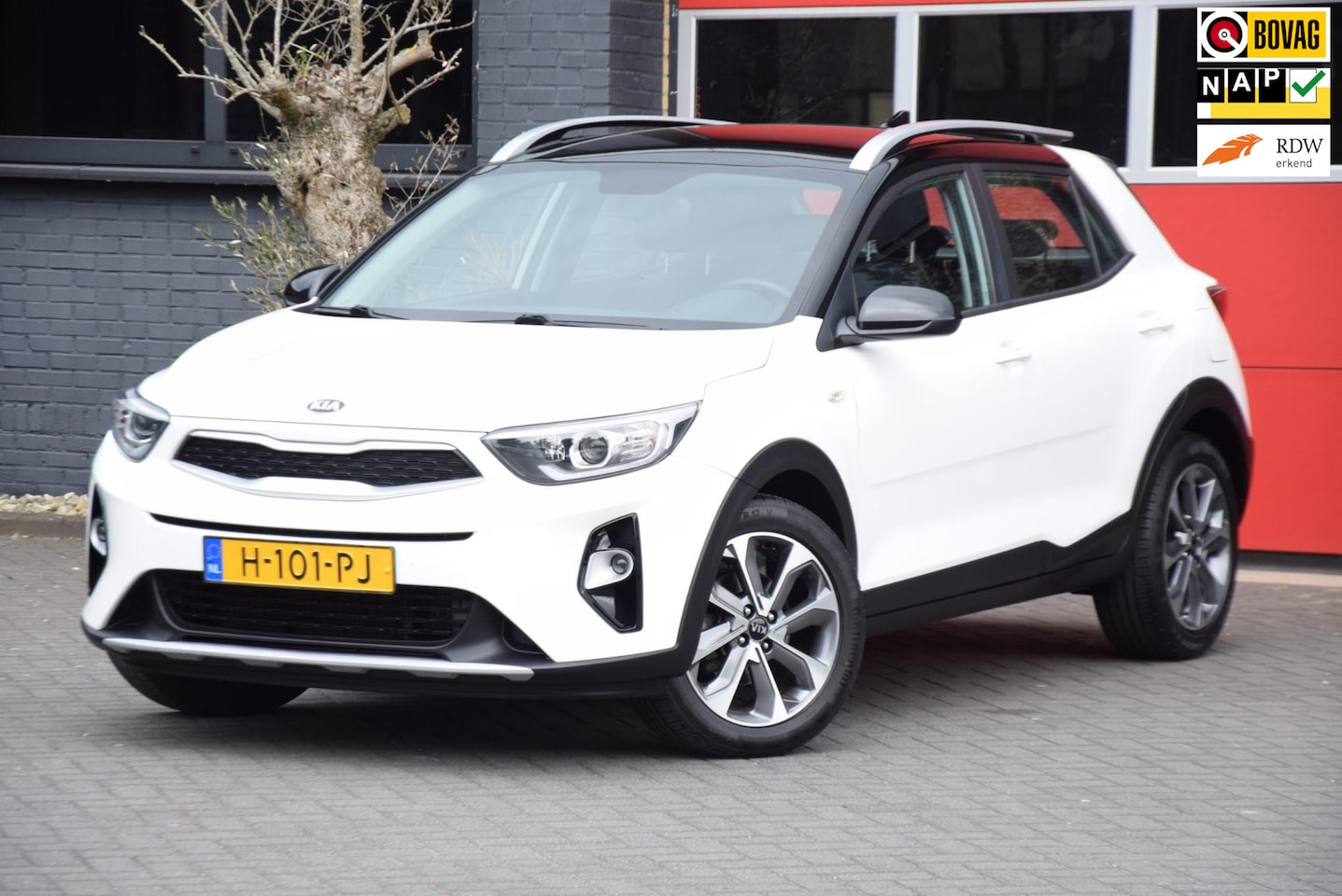 Kia Stonic - 1.0 T-GDi DynamicLine 2020 Navi carplay Camera 5x op Voorrraad - AutoWereld.nl