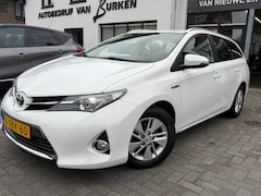 Toyota Auris Touring Sports - 1.8 Hybrid Aspiration, Achteruitrij camera, L.M.Velgen, Climate control, Cruise control