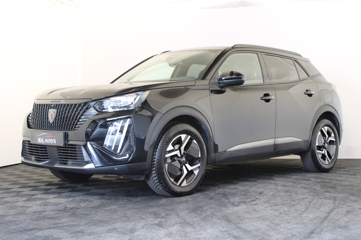 Peugeot 2008 - 1.2 PureTech Allure |Stoelverwarming|Navi| - AutoWereld.nl