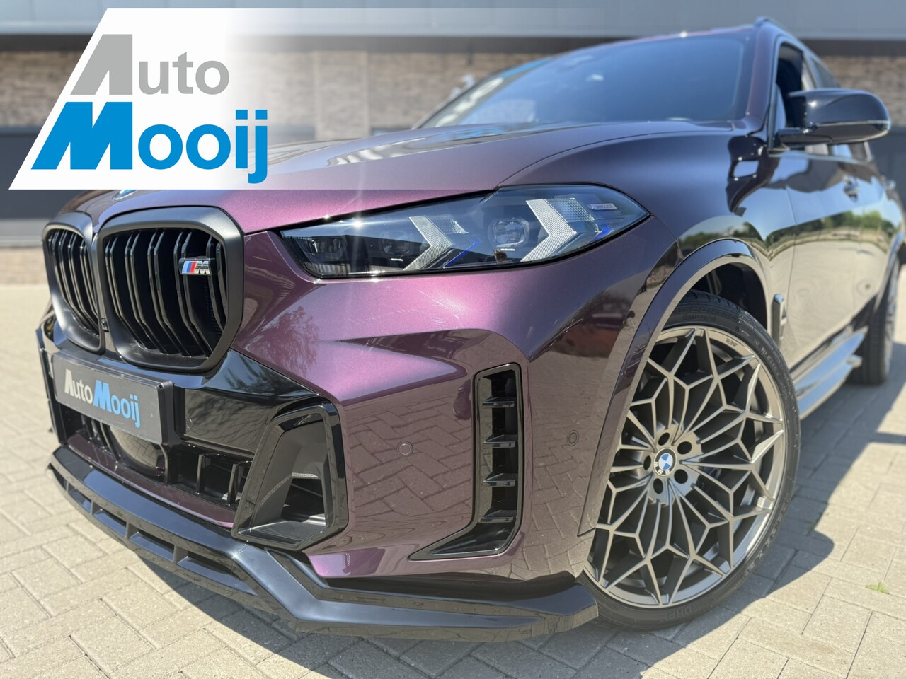 BMW X5 - M60i 4.4 V8 TwinTurbo / 531 PK / 23" ALU / Carbon / Individual / M Sport / G05 LCI Facelif - AutoWereld.nl