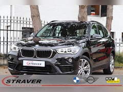 BMW X1 - xDrive20i High Executive |Panoramadak |Trekhaak |Stuurwiel verwarmd