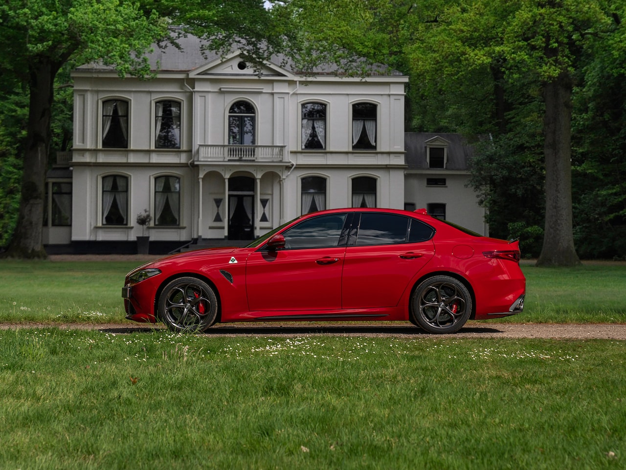 Alfa Romeo Giulia - 2.9 V6 Quadrifoglio | Manual | 2e eigenaar | Harman/Kardon - AutoWereld.nl