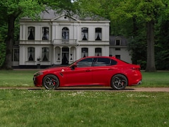 Alfa Romeo Giulia - 2.9 V6 Quadrifoglio | Manual | 2e eigenaar | Harman/Kardon