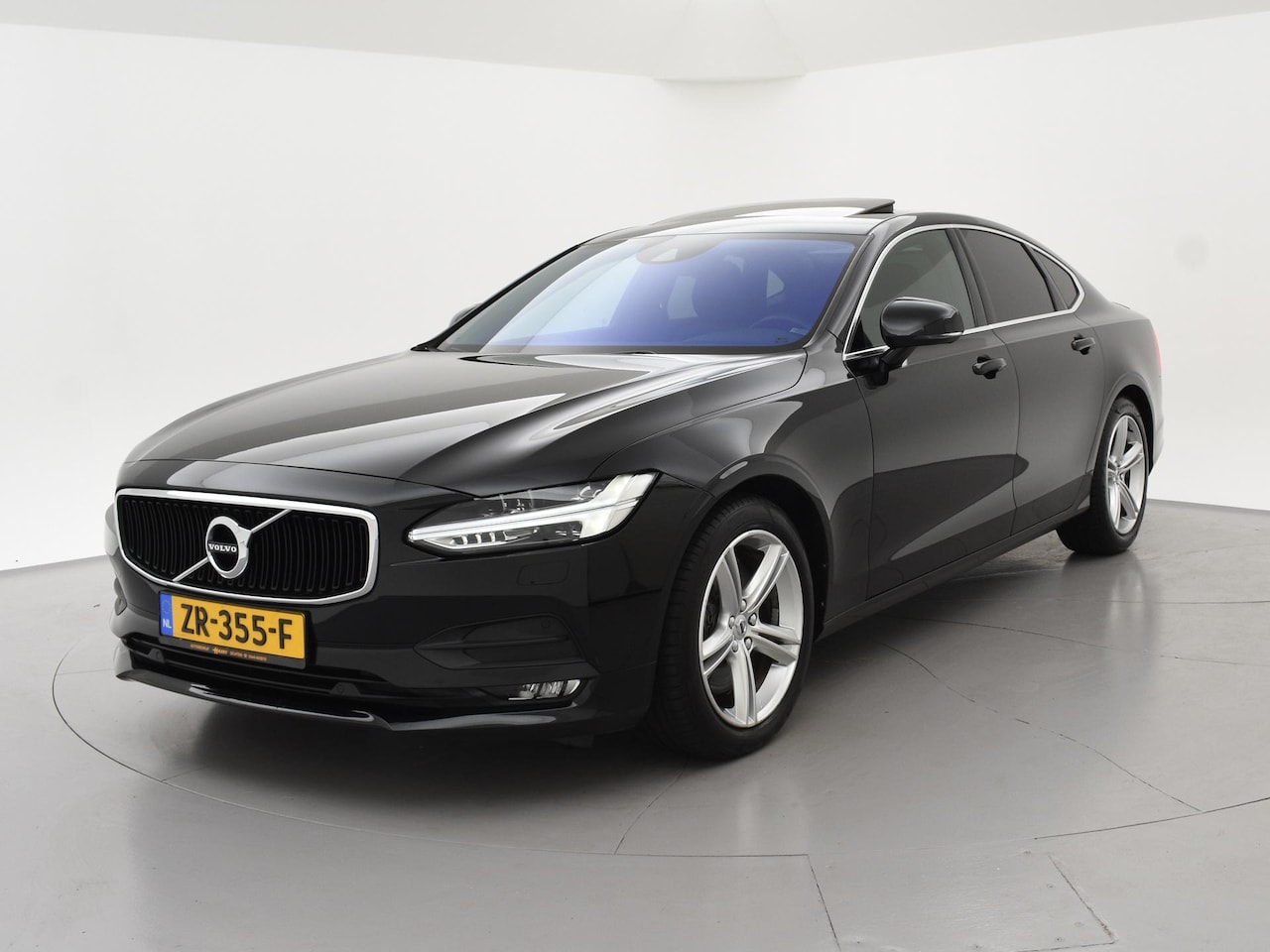 Volvo S90 - 2.0 T5 250PK INSCRIPTION + SCHUIFDAK ADAPTIVE CRUISE | STANDKACHEL | LEDER | CARPLAY - AutoWereld.nl