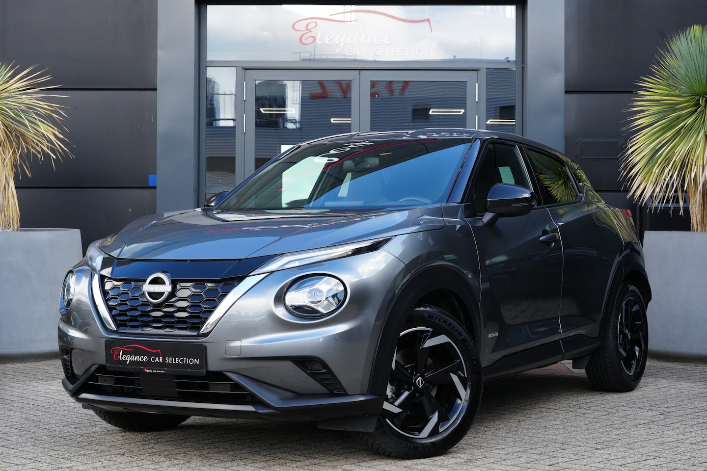 Nissan Juke - 1.6 Hybrid N-Connecta 143pk AppleCarplay/Camera/Cruise - AutoWereld.nl