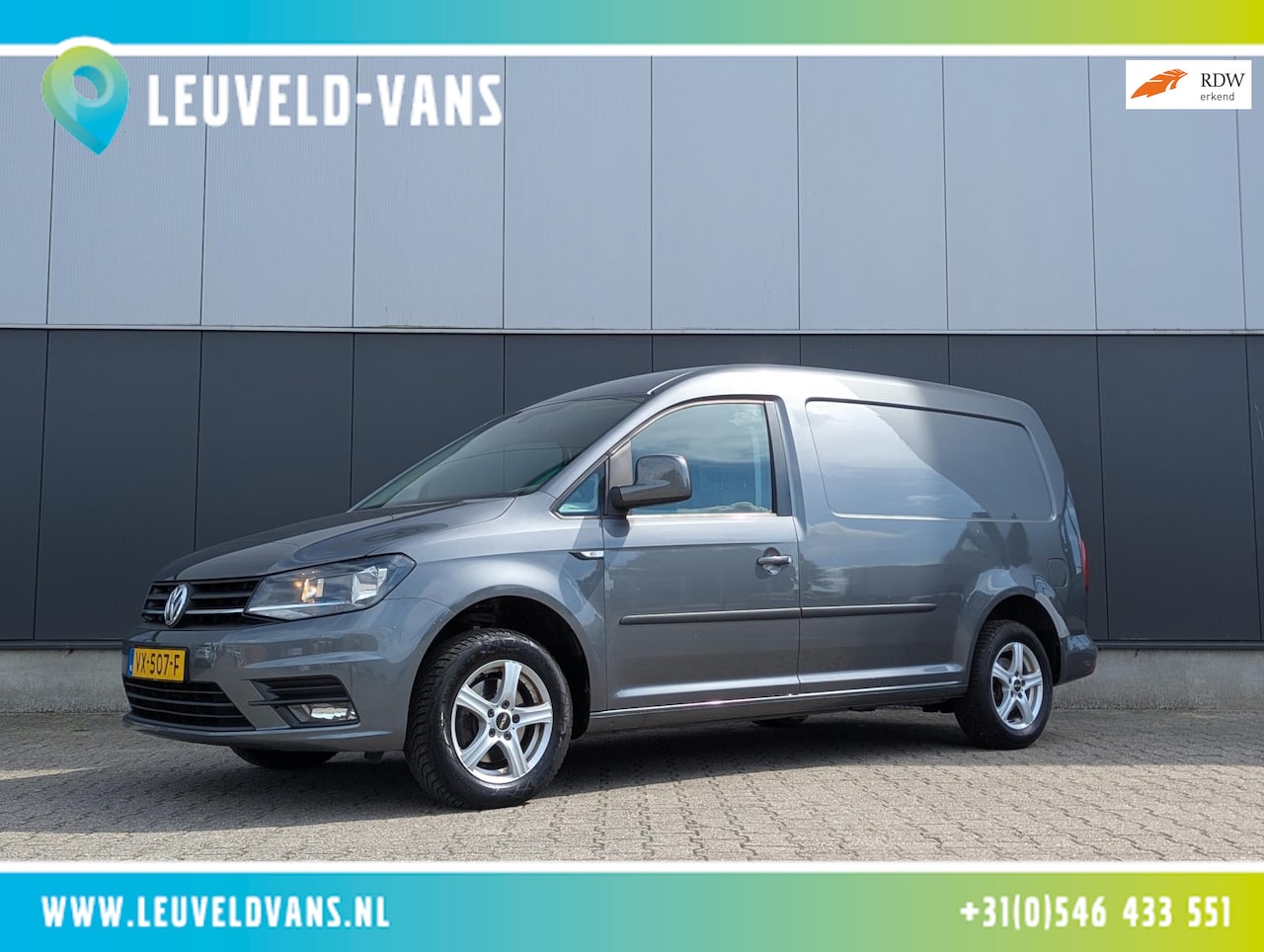 Volkswagen Caddy Maxi - 2.0 TDI L2H1 AIRCO CRUISE NAVI TREKHAAK - AutoWereld.nl