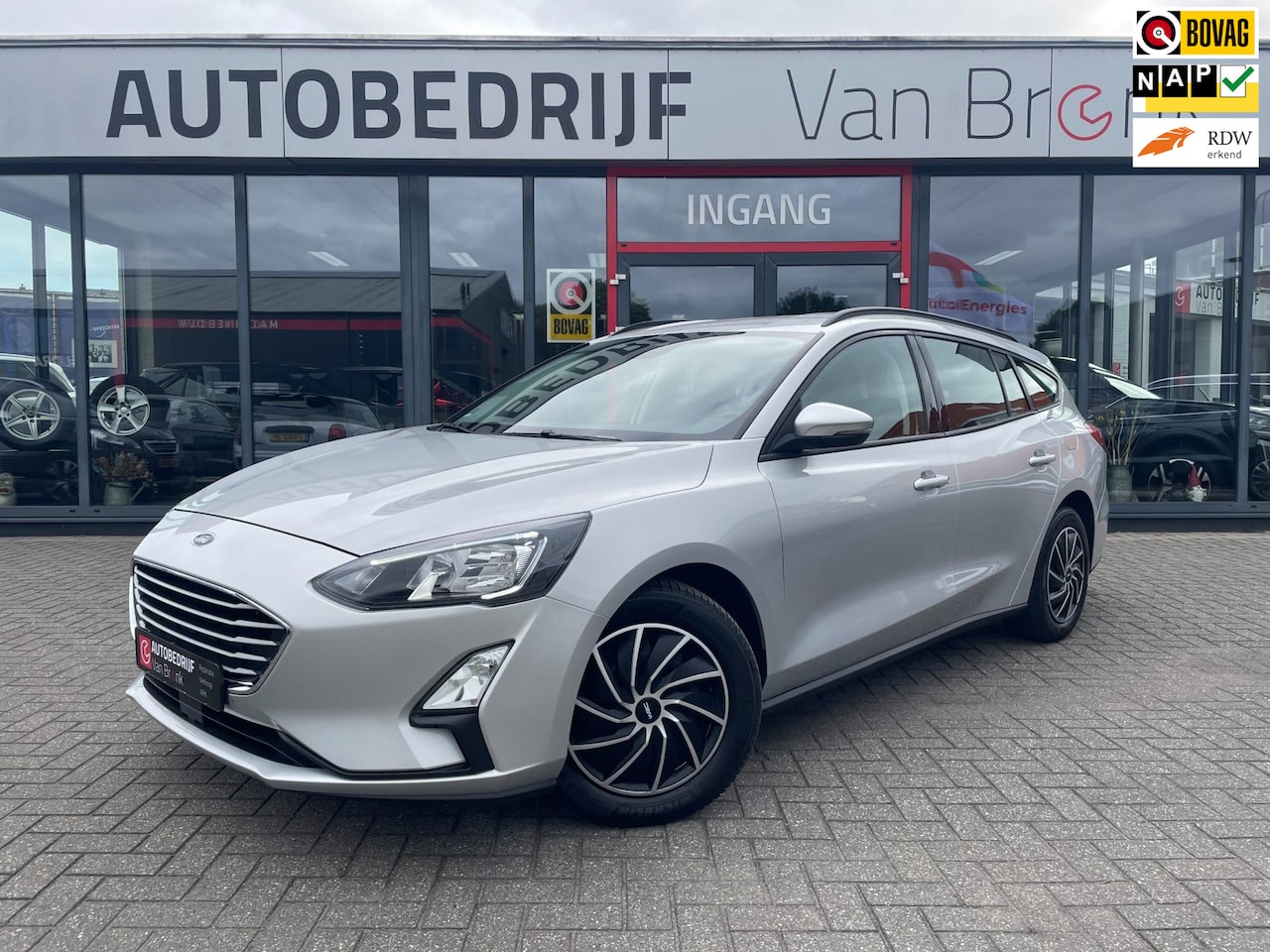 Ford Focus Wagon - 1.0 EcoBoost Trend Edition Business 1.0 EcoBoost Trend Edition Business | PDC - AutoWereld.nl