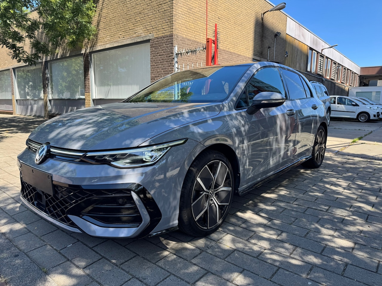 Volkswagen Golf - 1.5 eTSI Highline Business R line - AutoWereld.nl