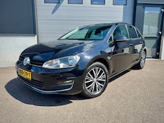 Volkswagen Golf - 1.2 TSI ALLSTAR / Cruise / Clima