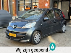 Peugeot 107 - 1.0-12V XS-nieuwe koppeling-airco-elek ramen 1 jaar apk