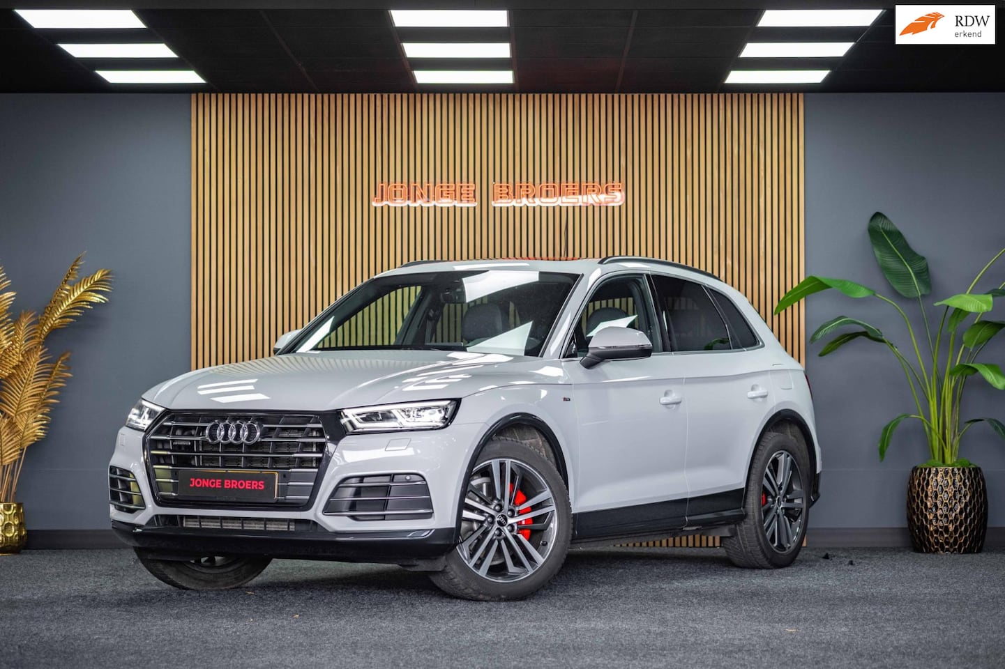 Audi Q5 - 55 TFSI e quattro Competition |B&O|Massage|Pano - AutoWereld.nl