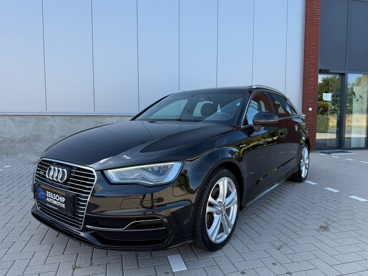 Audi A3 Sportback - 1.4 e-tron PHEV Ambition 3 X S-Line|Pano|Navi|Led| - AutoWereld.nl