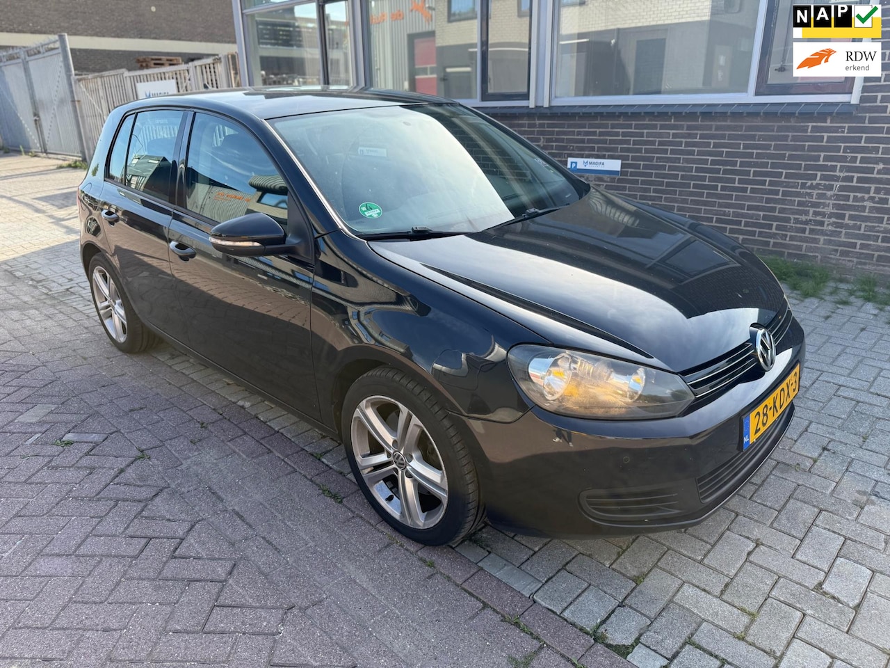 Volkswagen Golf - 1.4 TSI Comfortline 1.4 TSI Comfortline - AutoWereld.nl