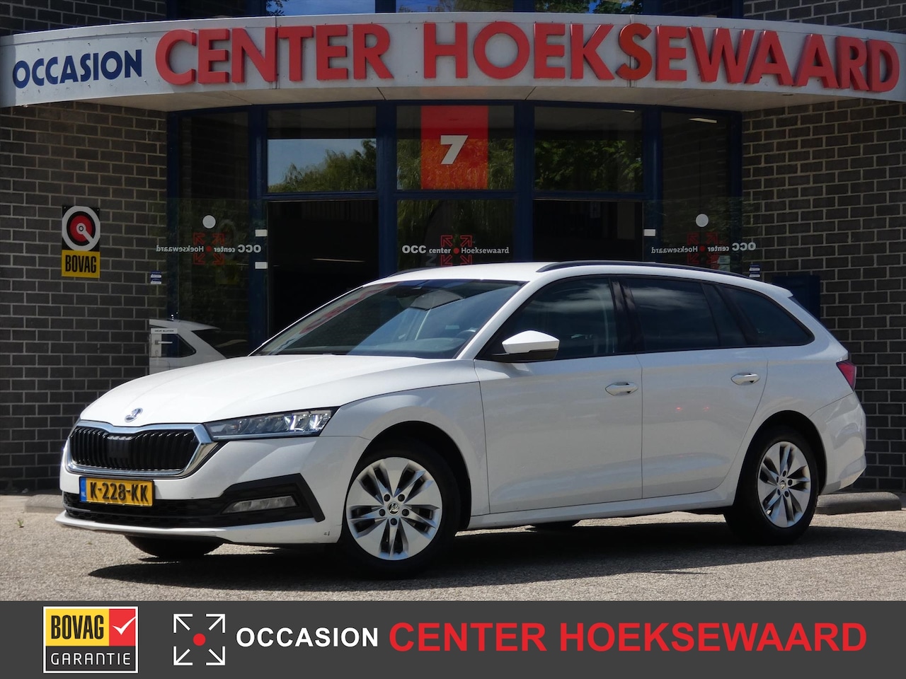 Skoda Octavia Combi - 1.0 TSI 110pk Ambition | Privacy | Carplay | Full-Led | - AutoWereld.nl