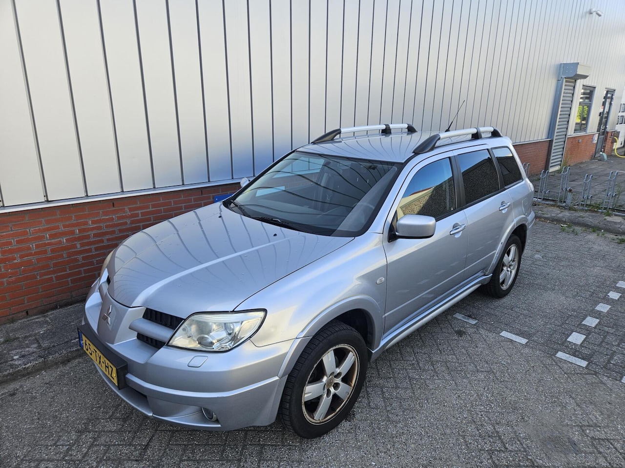 Mitsubishi Outlander - 2.4 NAP Automaat - AutoWereld.nl