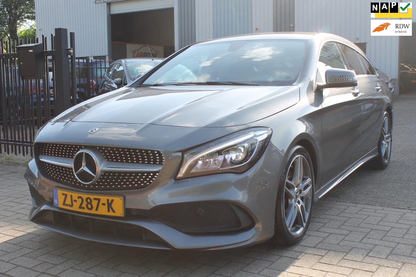 Mercedes-Benz CLA-klasse Shooting Brake - 180 Business Solution AMG Led Leer Cruise Camera - AutoWereld.nl