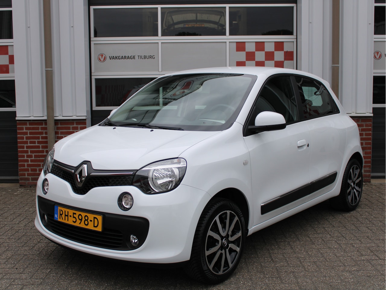 Renault Twingo - 1.0 SCe Intens 1e Eig./Automaat/Climate/Navi/Cruise/Bluetooth/Camera/PDC - AutoWereld.nl