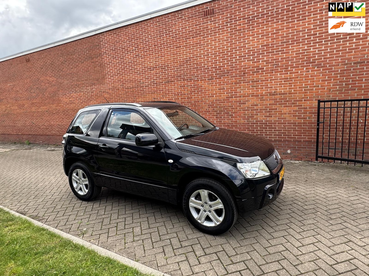 Suzuki Grand Vitara - 1.6-16V Exclusive Airco Clima - AutoWereld.nl