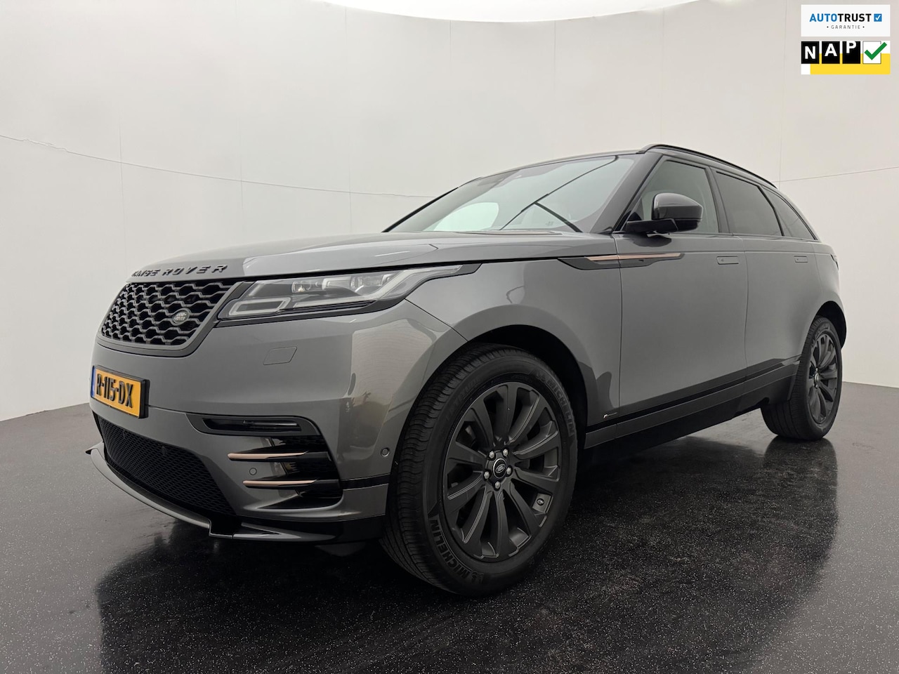 Land Rover Range Rover Velar - 2.0 I4 AWD AUT R-Dynamic HSE / Pano - AutoWereld.nl