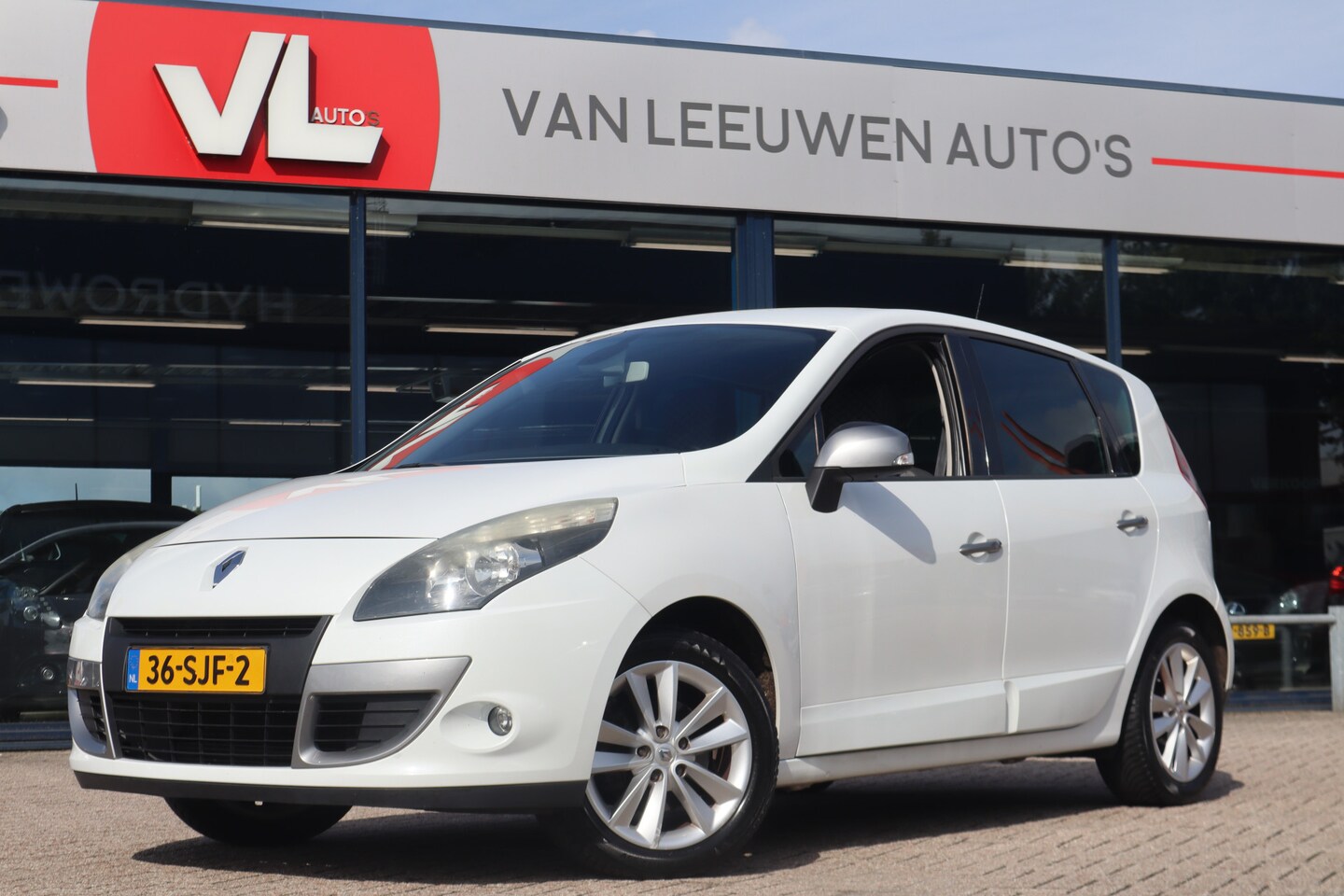 Renault Scénic - 1.4 TCE Parisienne | Navi | Clima | Cruise - AutoWereld.nl