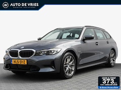 BMW 3-serie Touring - 330e 293pk Sport Line | Full LED | Carplay | Stoel/stuurverwarming | Trekhaak
