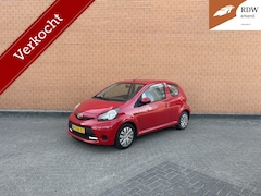 Toyota Aygo - 1.0 2013 FACELIFT | 97DKM | AIRCO | LED | ZUINIG
