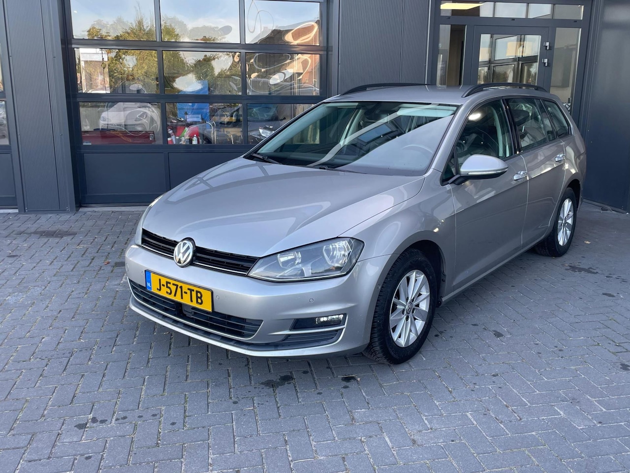 Volkswagen Golf Variant - 1.4 TSI Comfortline | 122PK | Leer | Adaptieve cruise control | Trekhaak - AutoWereld.nl