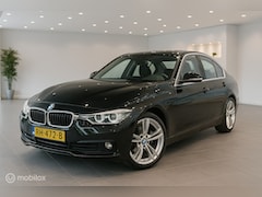 BMW 3-serie - 318i Edition Luxury Line Purity High Executive