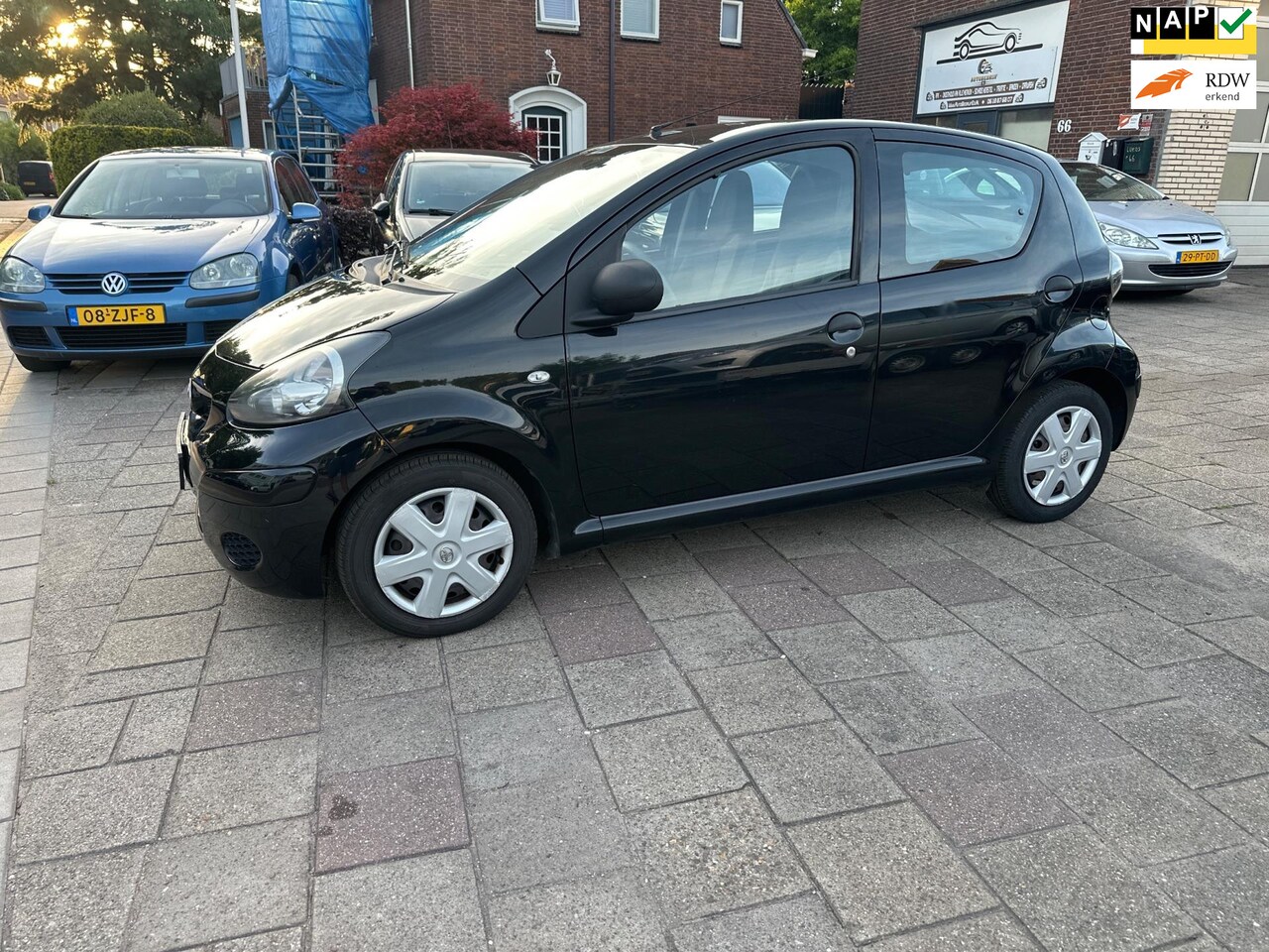 Toyota Aygo - 1.0-12V Access 1.0-12V Access - AutoWereld.nl