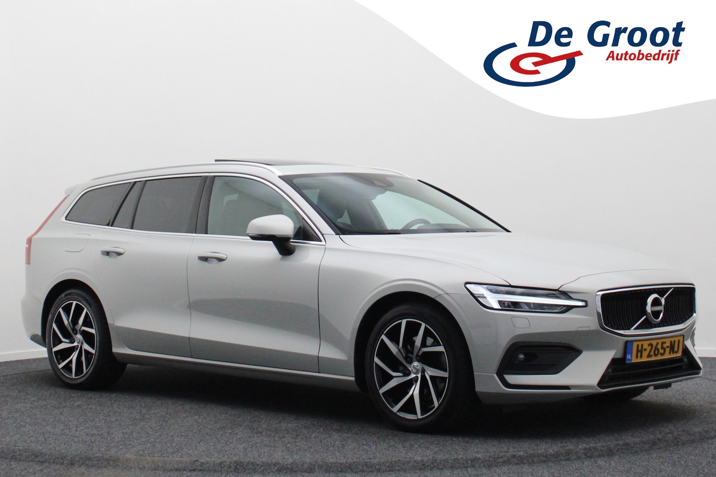 Volvo V60 - 2.0 T4 Momentum Pro 2.0 T4 Momentum Pro - AutoWereld.nl