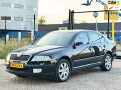 Skoda Octavia - 1.9 TDI Elegance/lage km met nap/psensor/airco/trekhaak/