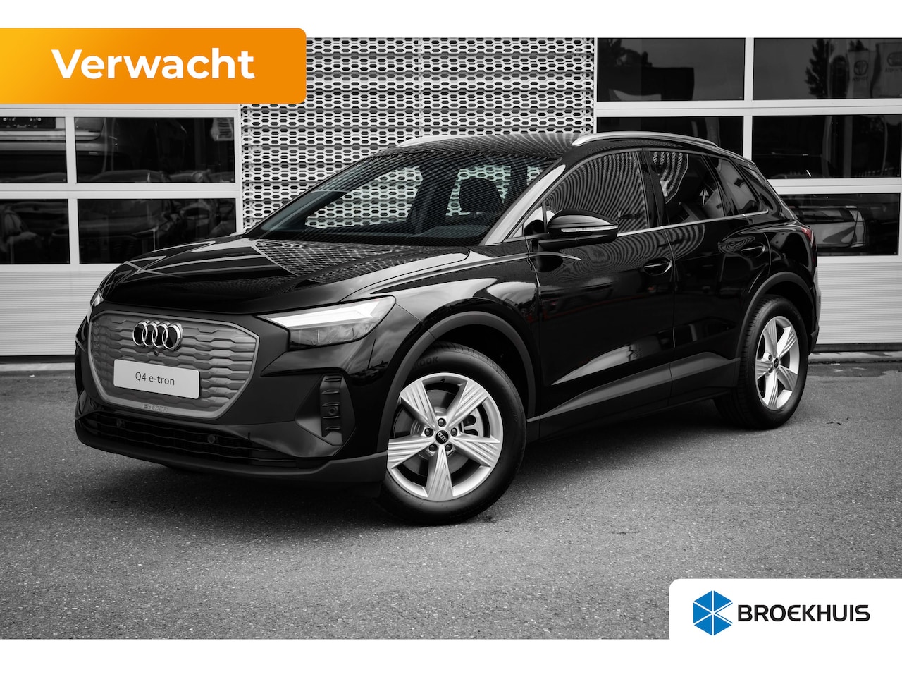 Audi Q4 e-tron - Edition | Achterklep, automatisch bedienbaar | Achteruitrijcamera | Adaptive cruise contro - AutoWereld.nl