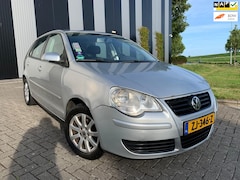 Volkswagen Polo - 1.2-12V Trendline Nw APK-Airco-ElekPakket