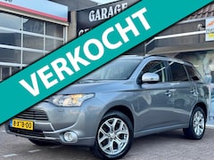 Mitsubishi Outlander - 2.0 PHEV Instyle+ Xenon | Pano | Leder | Navi | Camera | Cruise | Climate