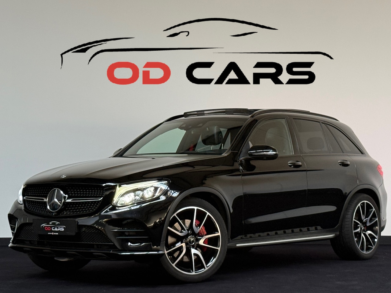 Mercedes-Benz GLC-klasse - 250 4MATIC AMG Pano Distronic Memory Sfeer BOMVOL !!!! - AutoWereld.nl