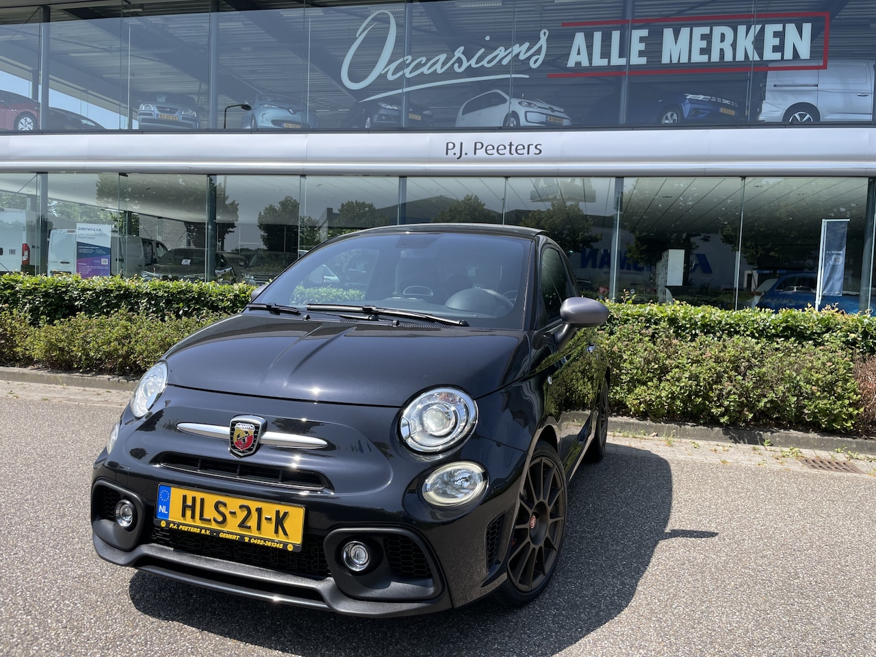 Abarth 500 - 1.4 T-Jet 595 70th Anniversary Airco - Parkeersensoren achter - Sportstoelen - Schuif/ kan - AutoWereld.nl