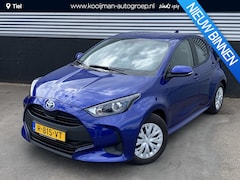 Toyota Yaris - 1.5 Hybrid Active 1e eign. NL-auto, Nieuw geleverd, All-season banden, Adaptieve Cruise co